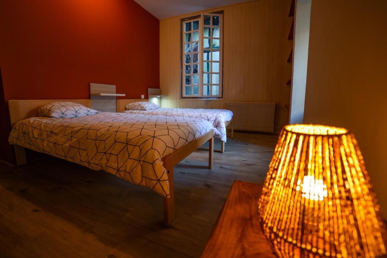 Amani Hostel La Réole Exteriör bild